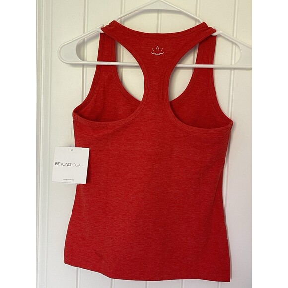 NWT Beyond Yoga Spacedye Step Up Racerback Tank Red Flower Women’s Size S $70 - Picture 4 of 8